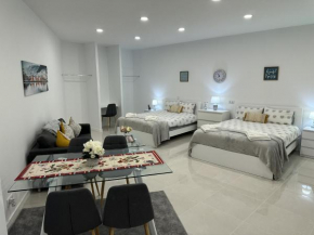 Elegant Spacious Studio Retreat Close to Funchal